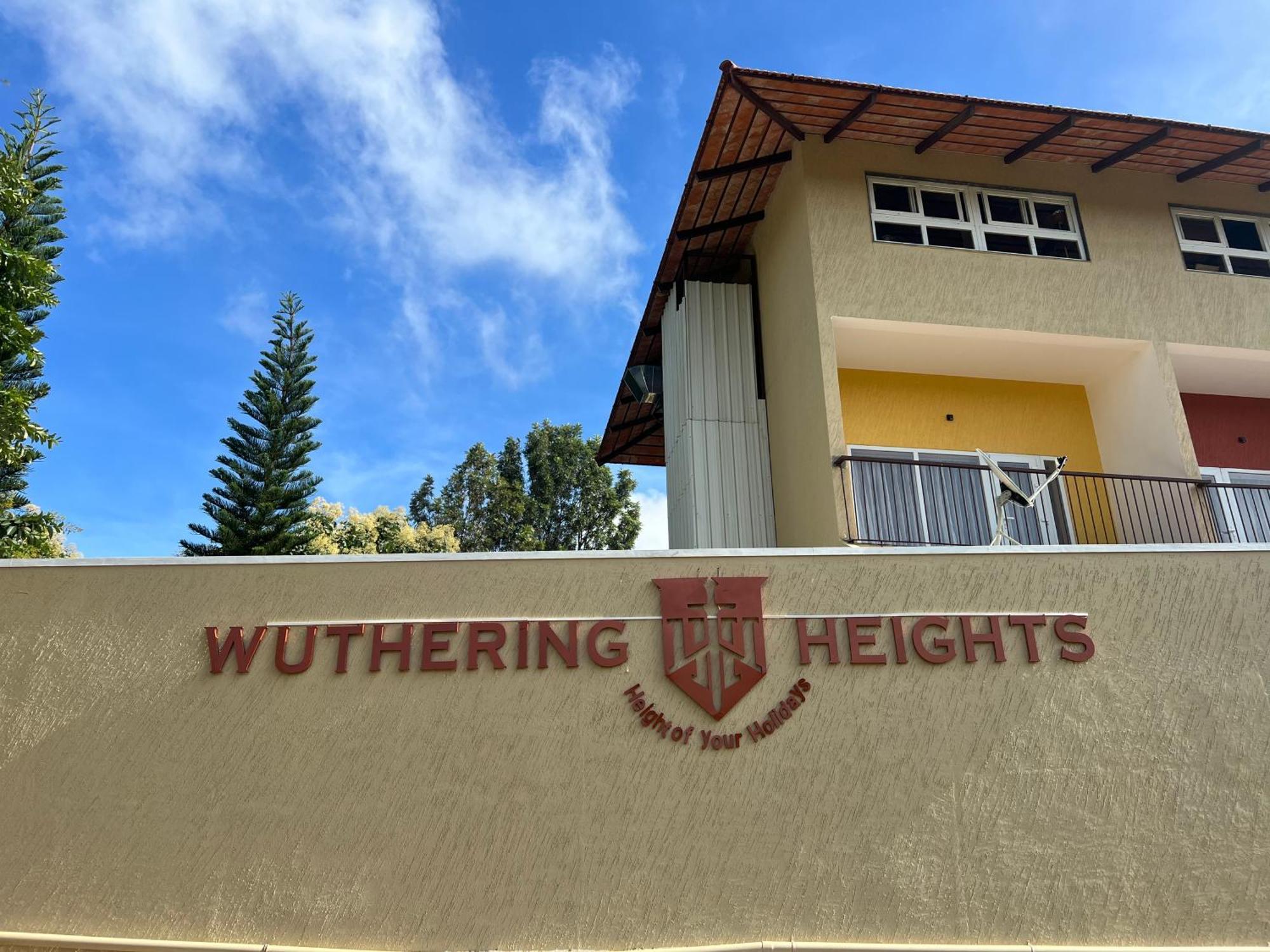 Wuthering Heights Йелагири Екстериор снимка
